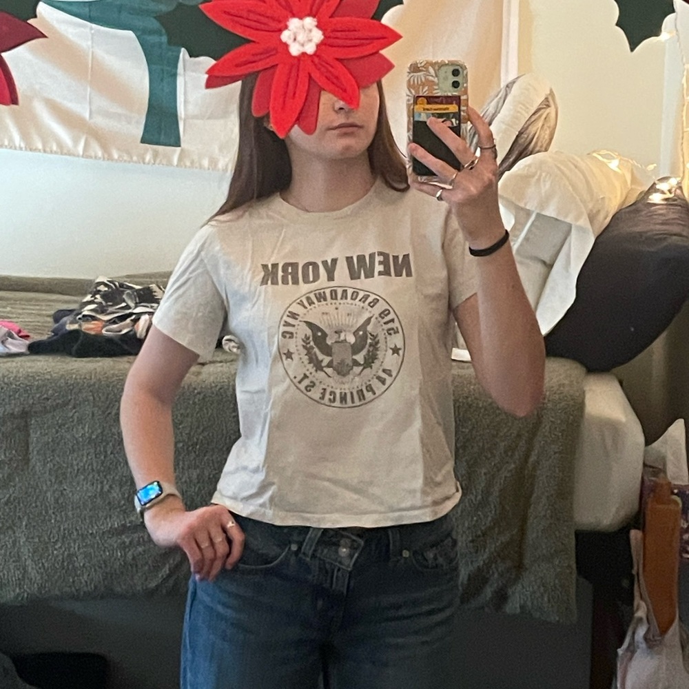Brandy Melville baby tee